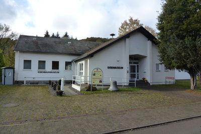zu Eisenmuseum Jünkerath (geschlossen)