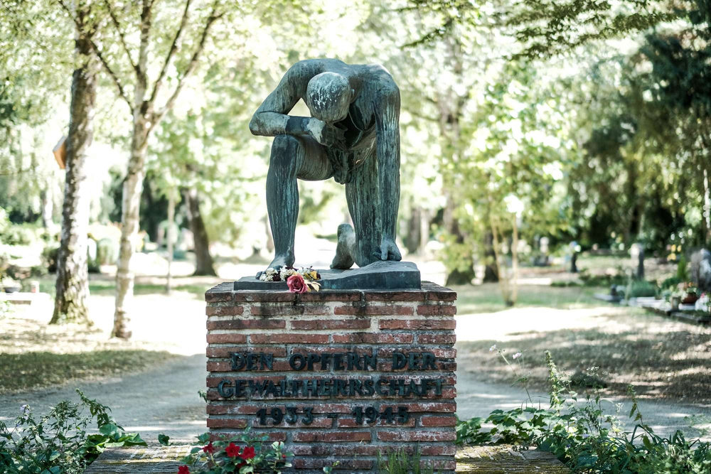 Mahnmal für die Opfer des Nationalsozialismus auf dem Trierer Hauptfriedhof.