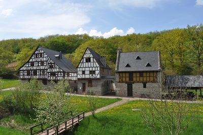 Fachwerkhäuser der Eifel auf dem Museumsgelände