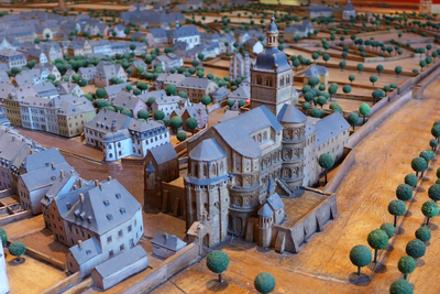 Modell der Simeonsstiftskirche Trier