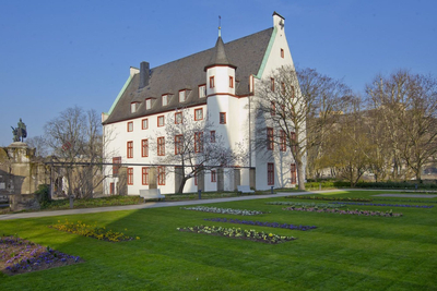 Deutschherrenhaus am Deutschen Eck mit Ludwig Museum Koblenz